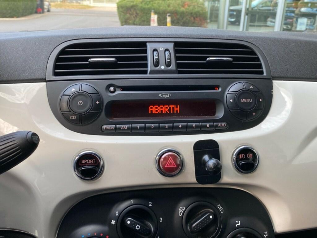 Abarth 595 1.4 Turbo T-Jet Yamaha Factory Racing