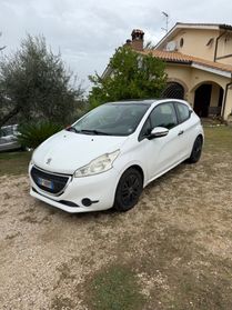 Peugeot 208 PureTech 82 3 porte Active