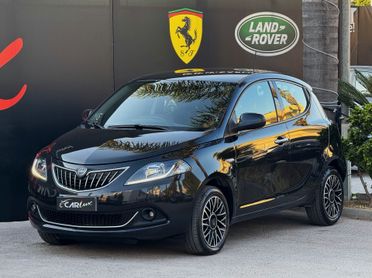 Lancia Ypsilon 1.0 Firefly Hybrid Gold Plus 70CV LED CAM