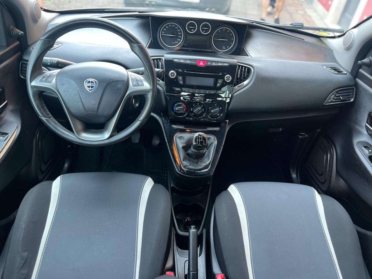 Lancia Ypsilon 1.2 GPL - Garanzia 12 Mesi