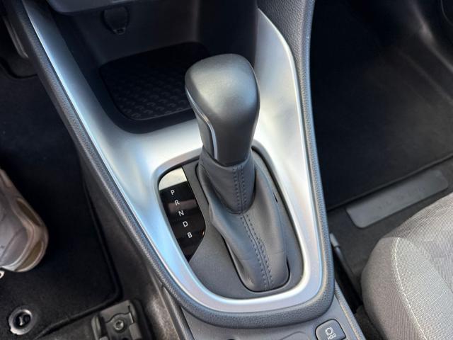TOYOTA Yaris 1.5 Hybrid 5 porte Business