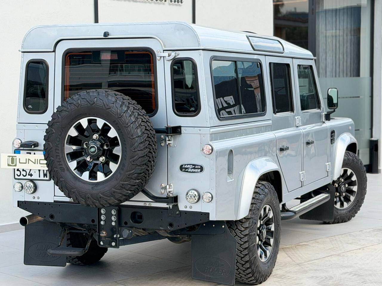 Land Rover Defender 110 2.2 TD4 SE 122 CV SW 7 POSTI AUTOCARRO IVA ESPOSTA