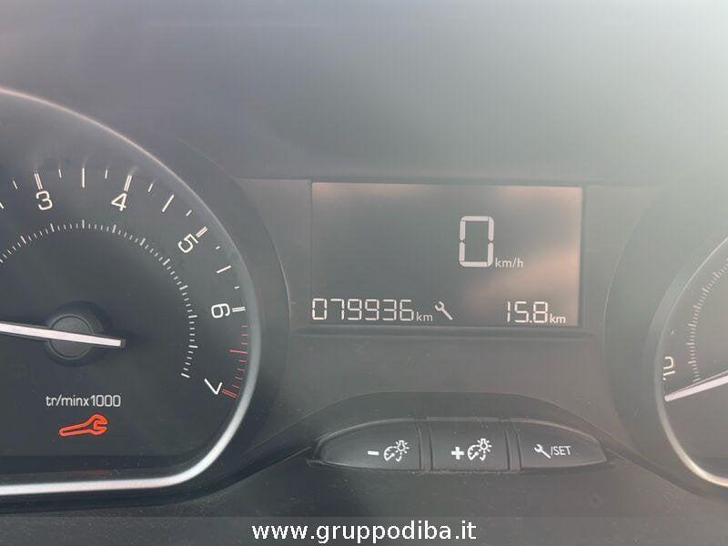 Peugeot 208 I 2015 Benzina 5p 1.2 puretech Active 82cv