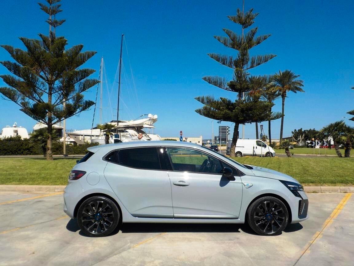 Renault Clio Full Hybrid E-Tech 145 CV 5 porte Esprit Alpine