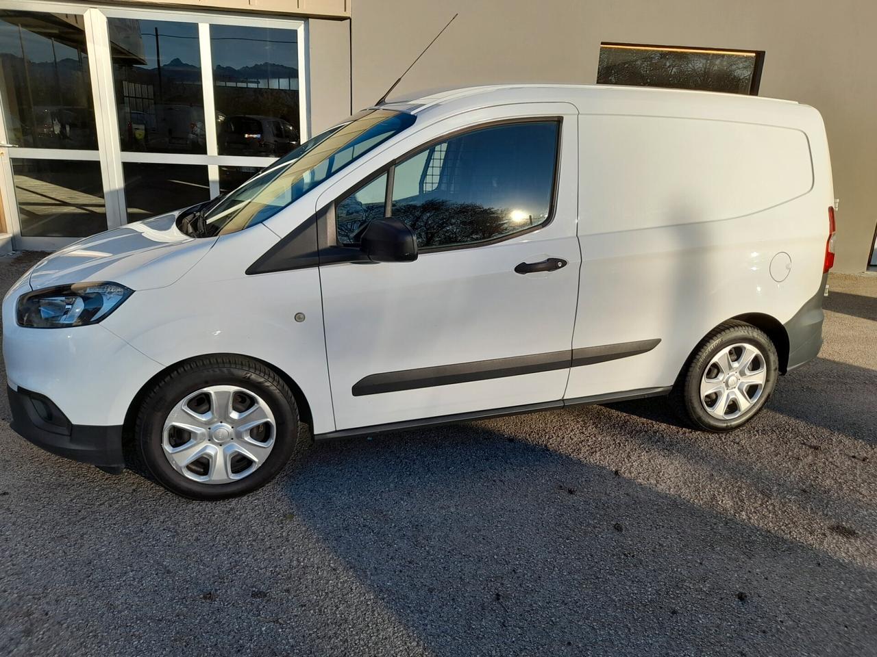 Ford Tourneo Courier Tourneo Courier 1.5 TDCI 75 CV Plus