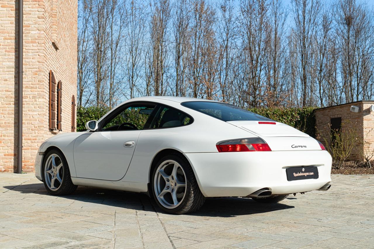 Porsche 996 (911) CARRERA - POR00271