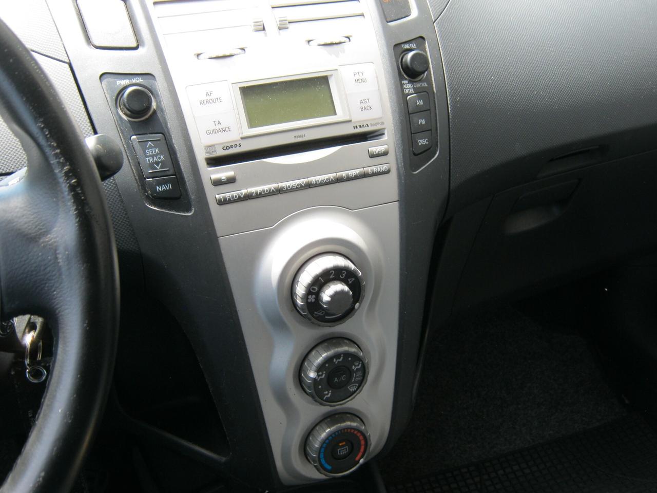 Toyota Yaris 1.0 3 porte