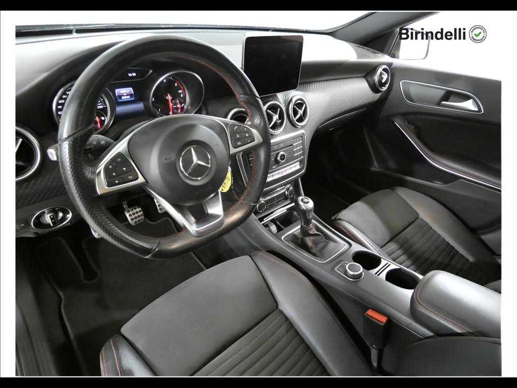 Mercedes-Benz Classe A (W176) - A 180 d Premium