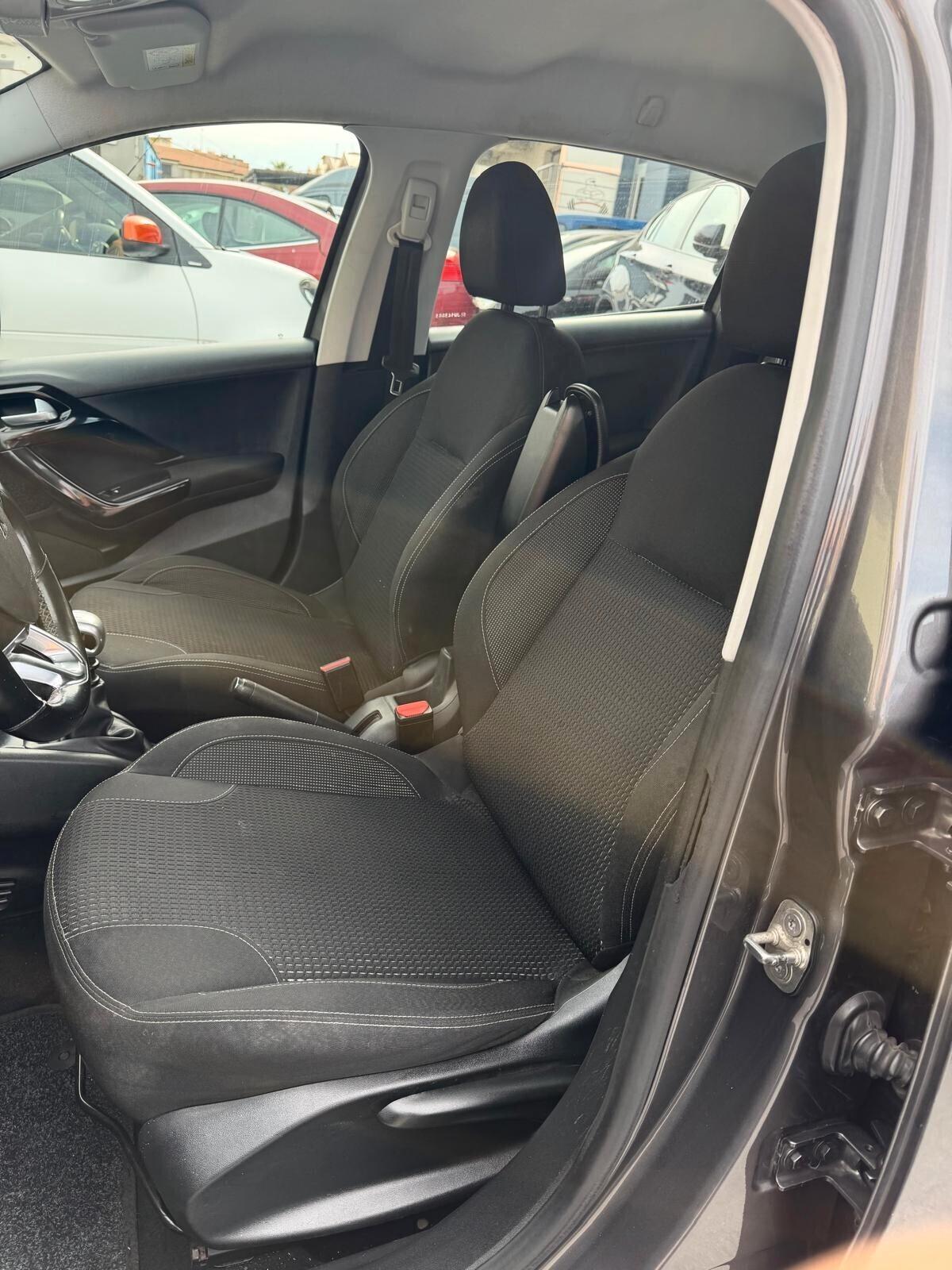 Peugeot 208 BlueHDi 100 S&S 5 porte Active