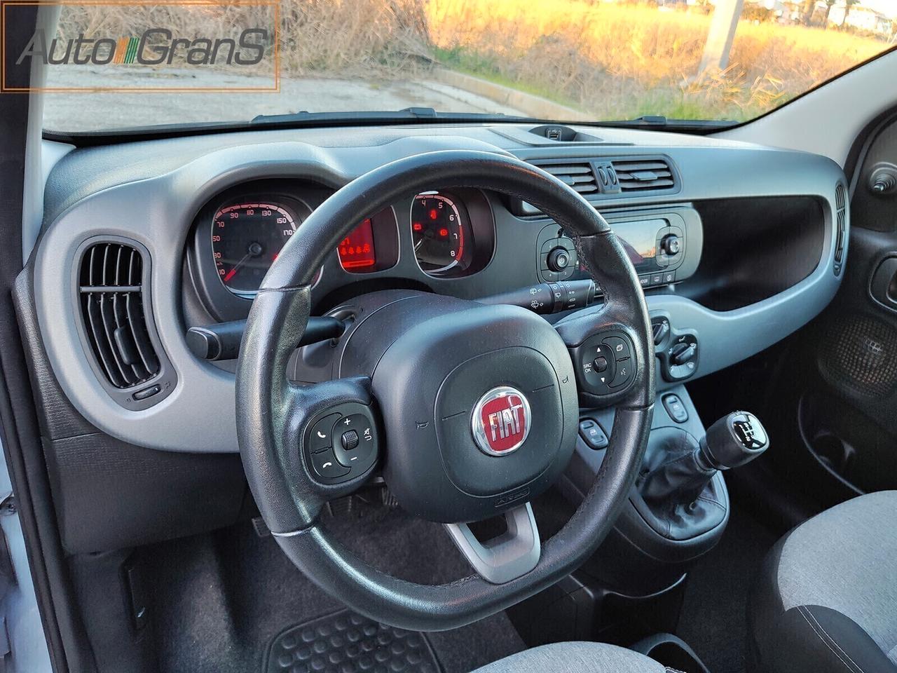 FIAT PANDA 1.2 Lounge 5Posti