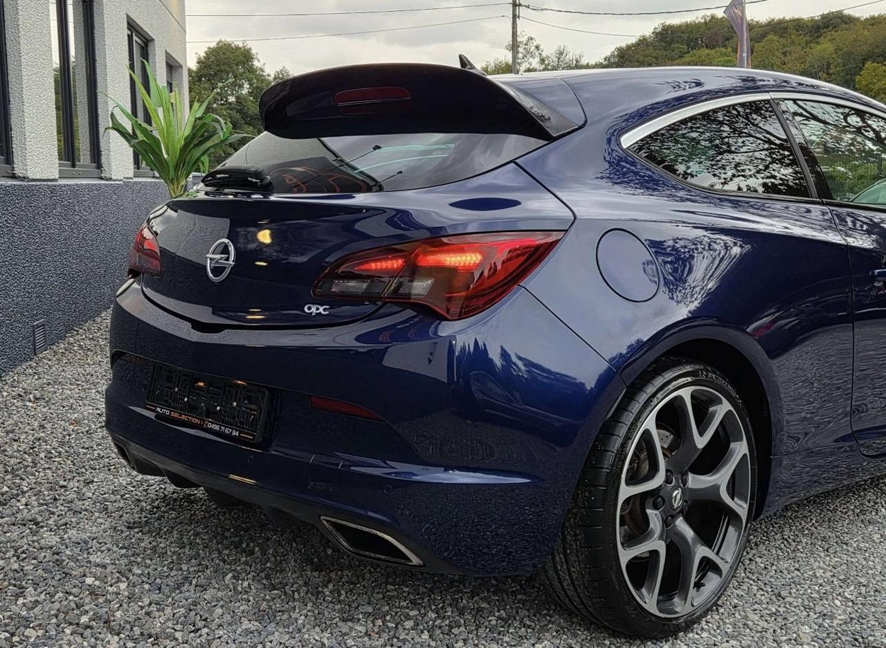 Opel Astra GTC 2.0 Turbo 280CV S&S 3p. OPC