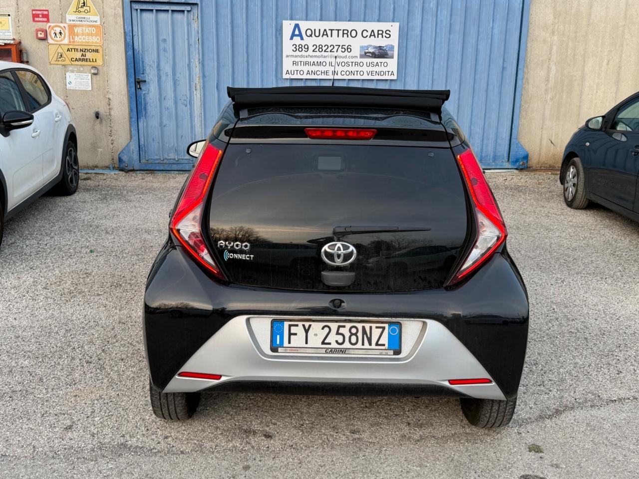 Toyota Aygo Connect 1.0 VVT-i 72 CV 5 porte x-cite