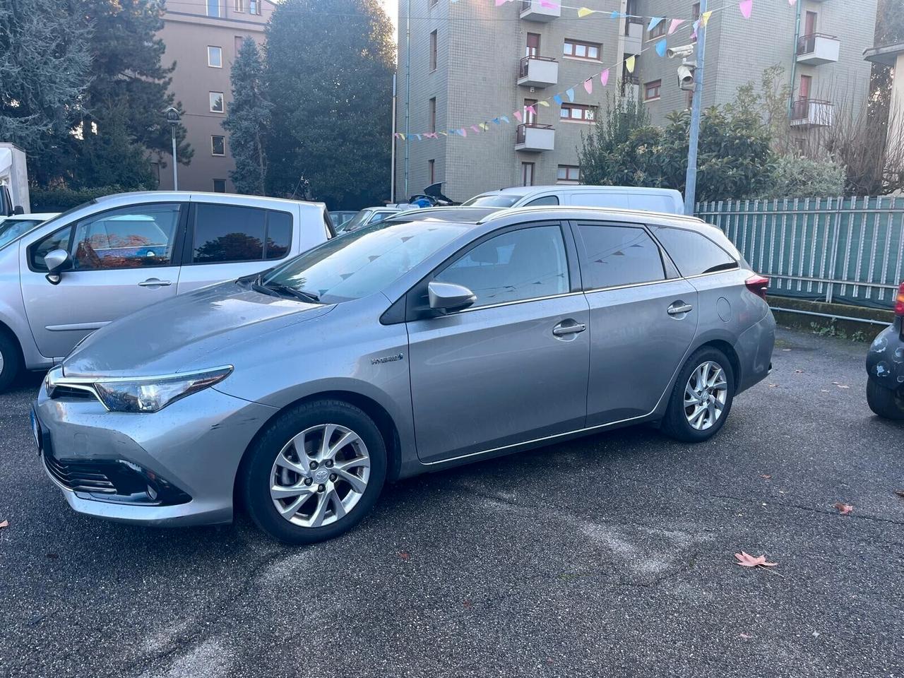 Toyota Prius 1.8 Lounge - 2016