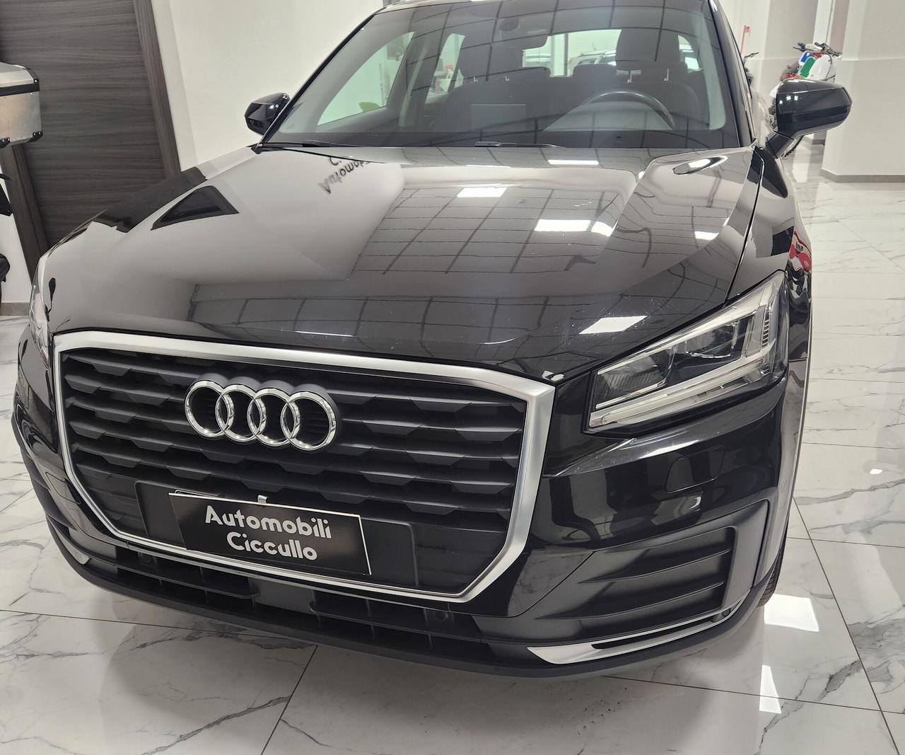 Audi Q2 30 TDI Business Design