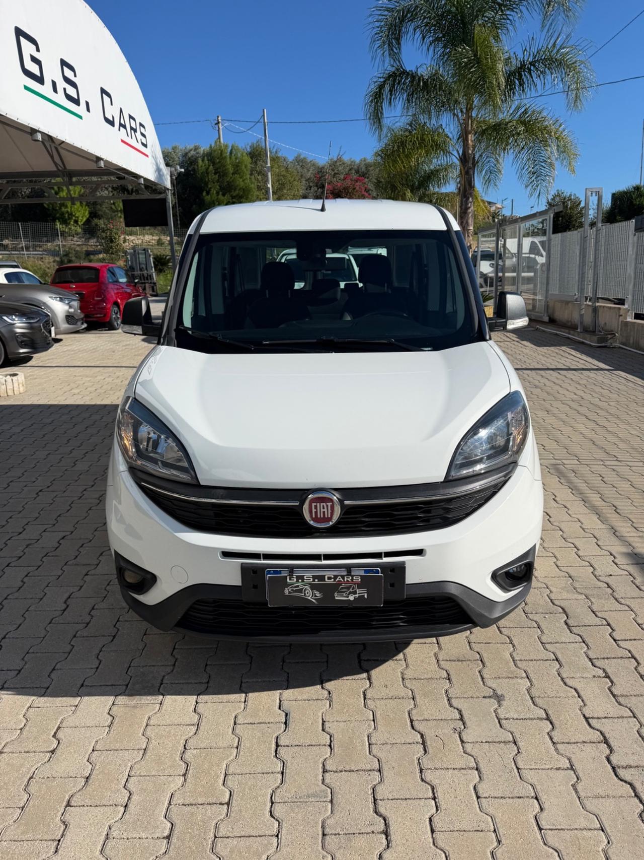 FIAT DOBLO 1.6 DIESEL AUTOCARRO CON POSTI