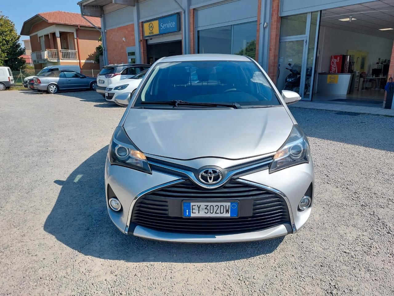 Toyota Yaris 1.4 D-4D 5 porte Lounge STUPENDA OK NEOPATENTATI