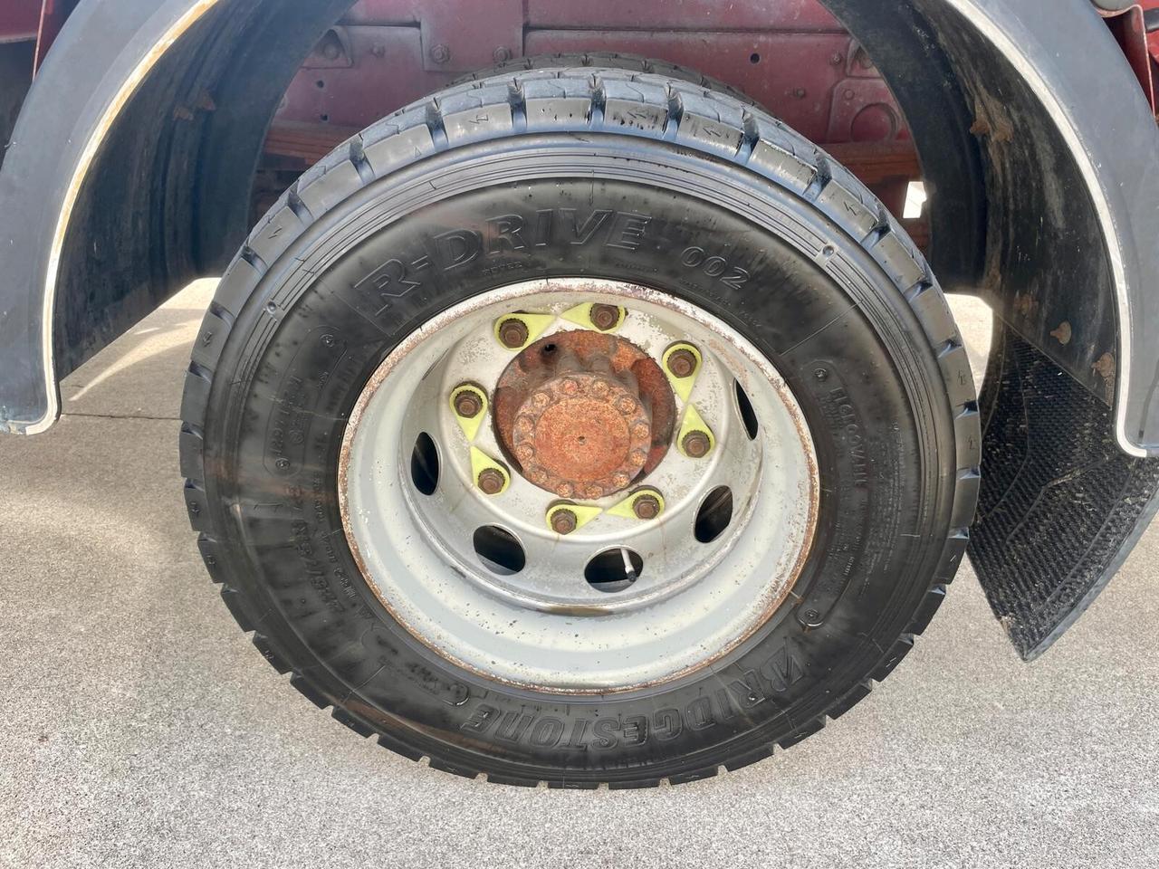 Iveco 100E18 - RIBALTABILE POSTERIORE CON GRU CARICATRICE FASSI F80 A.23