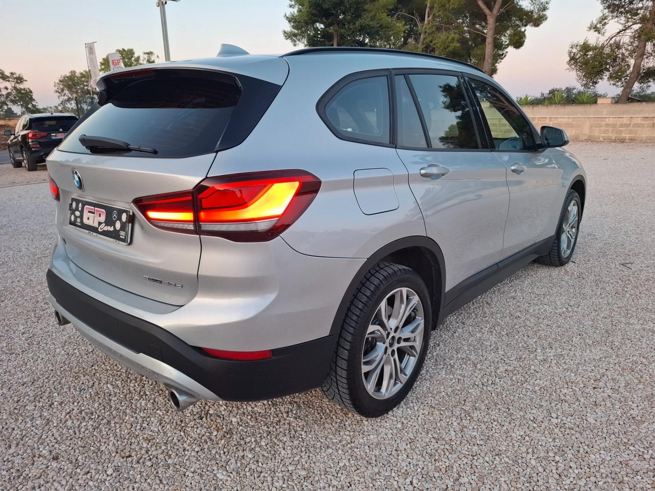 Bmw X1-20d- xLine TETTO*PELLE*LED