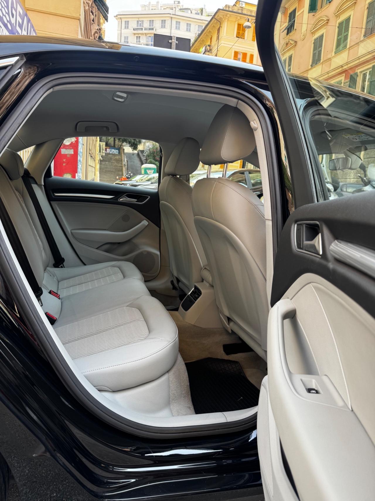 Audi A3 Sedan 2.0 TDI 150CV MANUALE 6M- PERMUTABILE