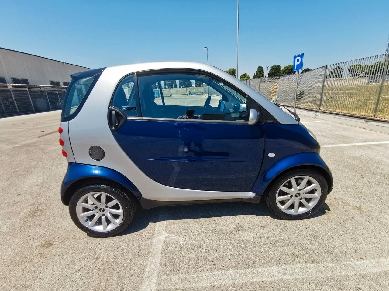 Smart ForTwo 700 coupé passion (45 kW)