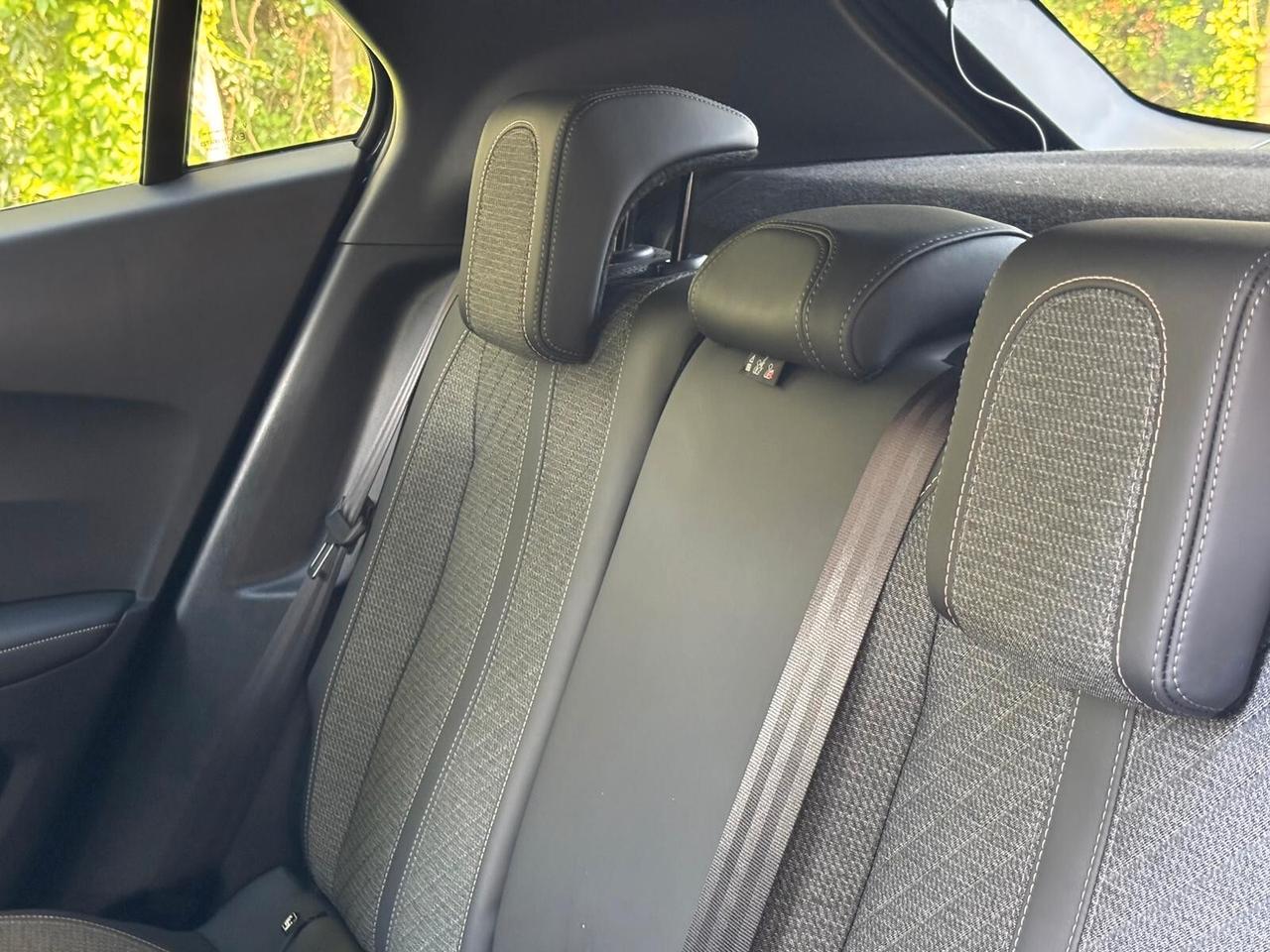 Peugeot 2008 PureTech 130 S&S EAT8 Allure