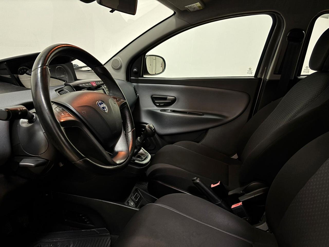 Lancia Ypsilon 1.3 MJT 16V 95 CV 5 porte S&S