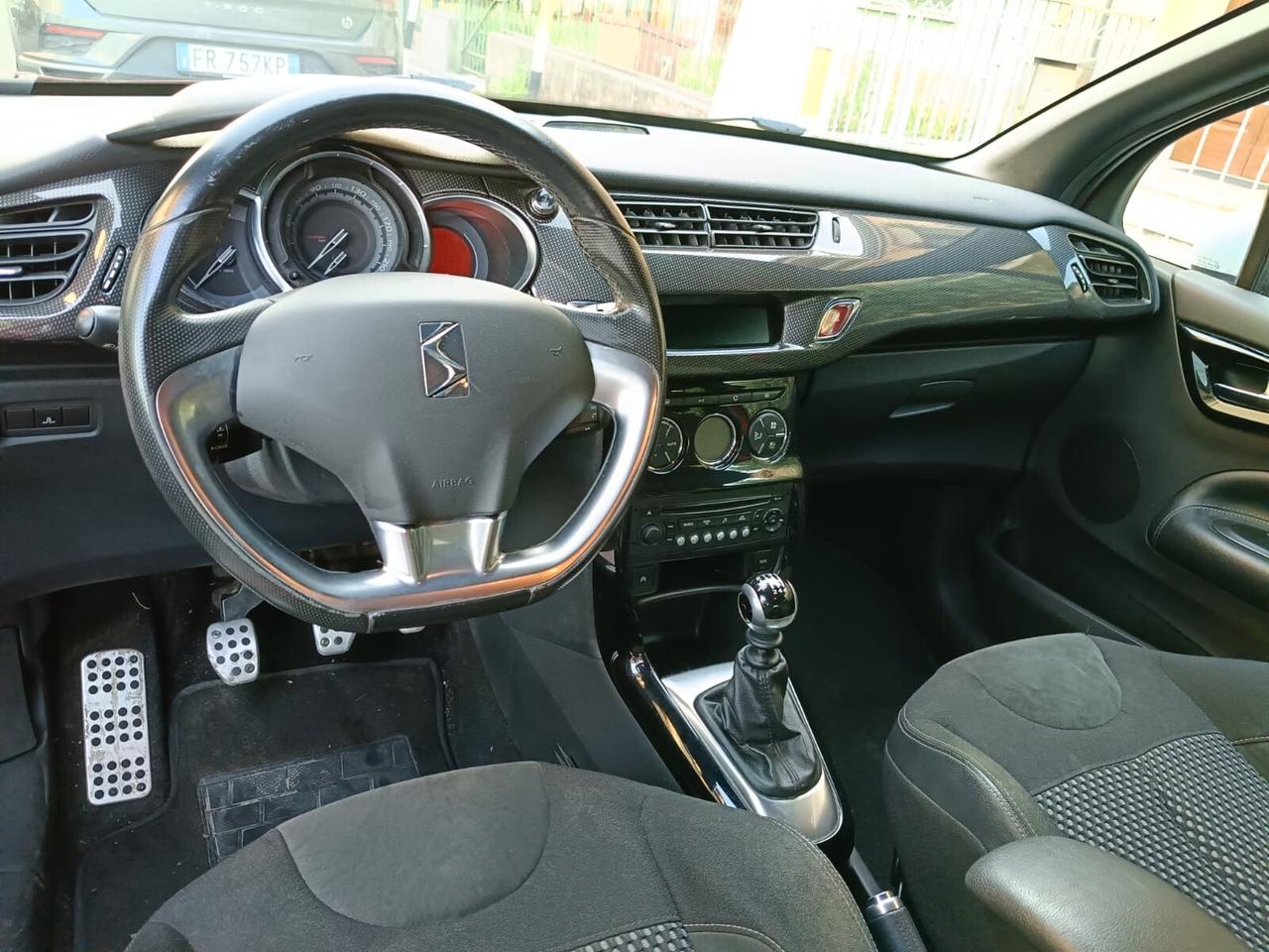 Citroen DS3 1.6 BENZINA 156CV