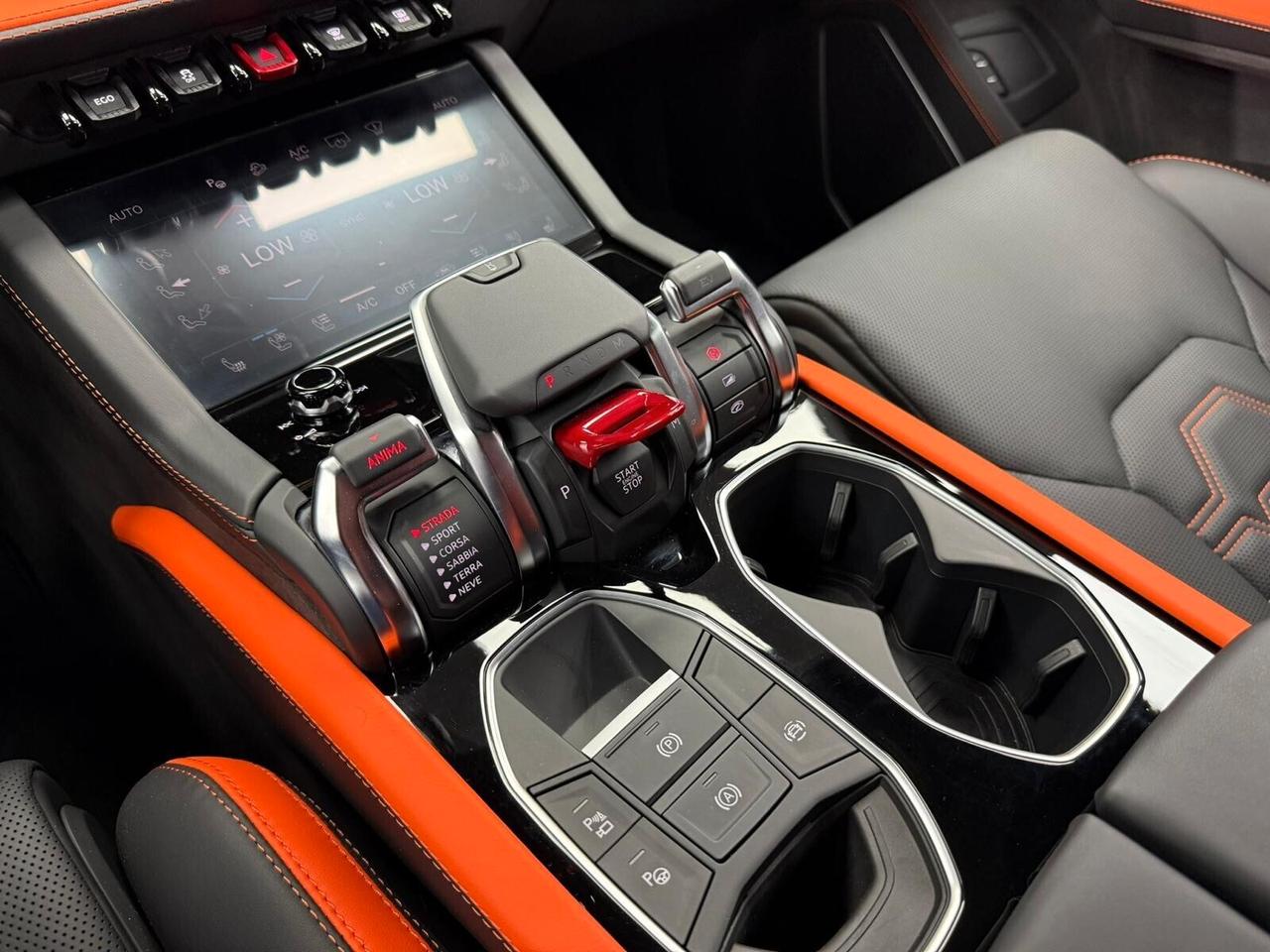 Lamborghini Urus 4.0 SE (288)