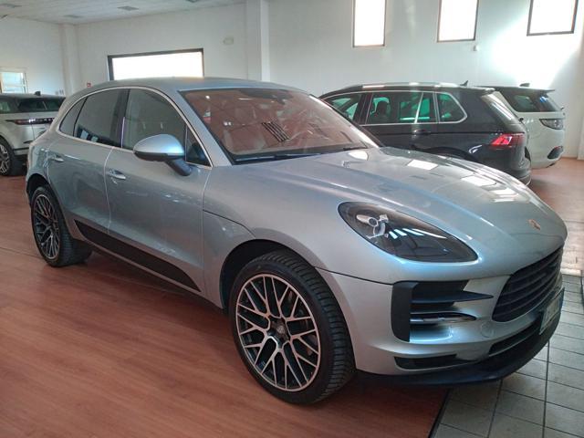 PORSCHE Macan 2.0