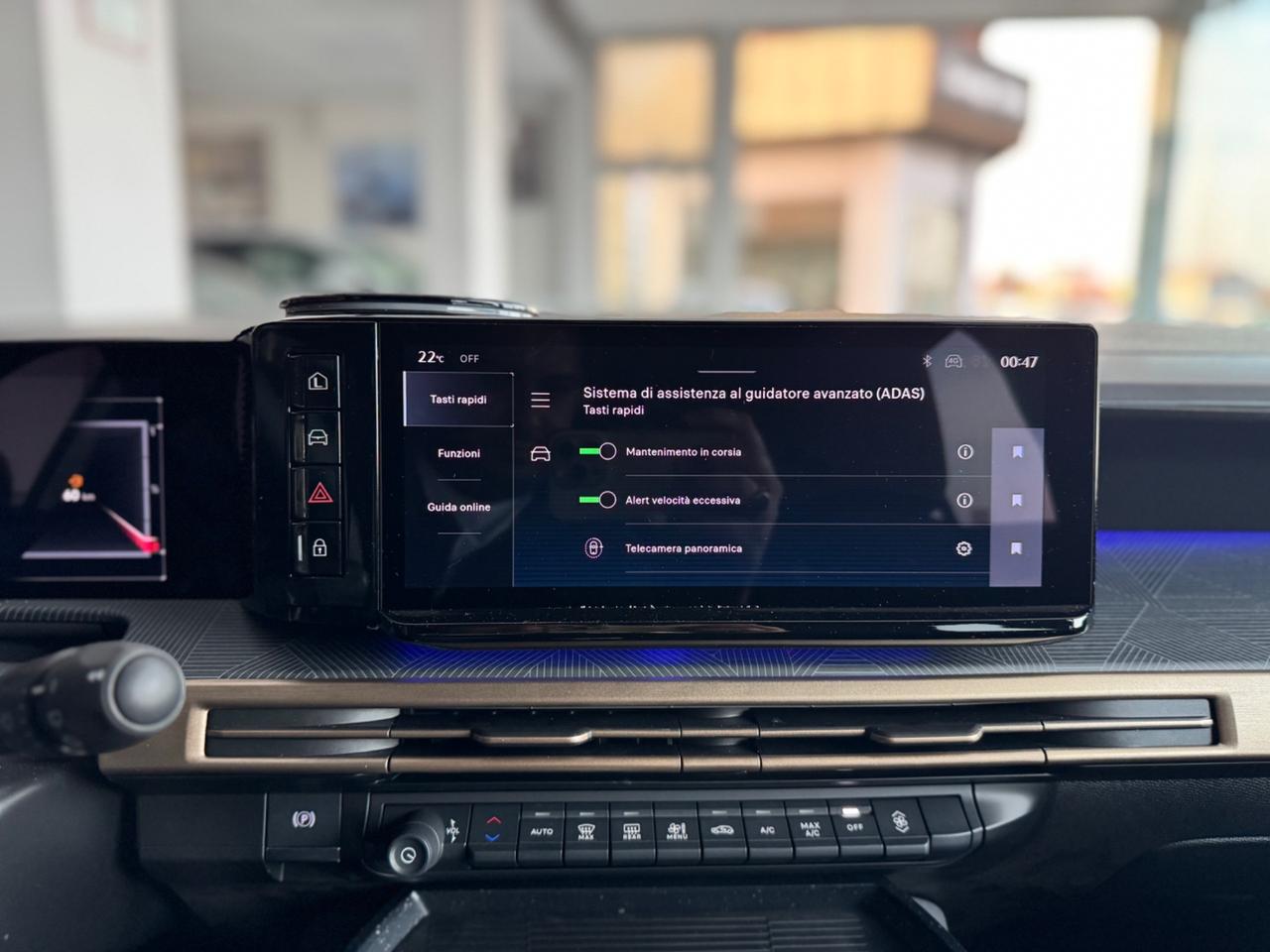 Lancia Ypsilon Hybrid e-DCT Edizione Cassina