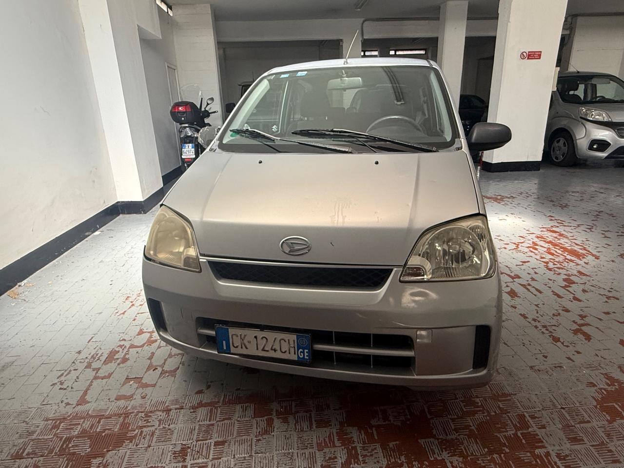 Daihatsu Cuore 1.0 12v 3 porte SX aut