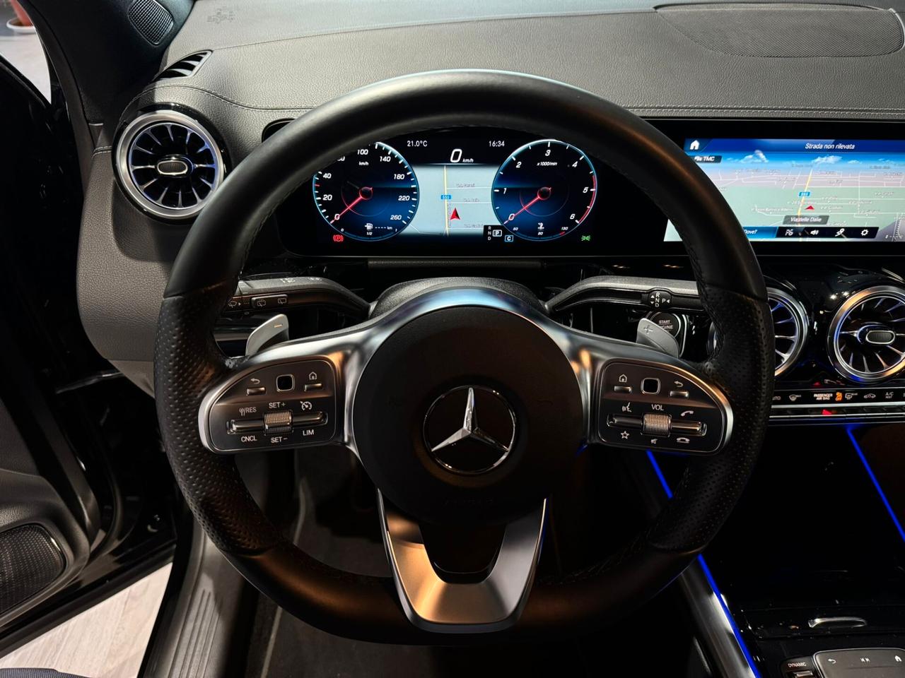 Mercedes-benz GLA 200 d Automatic 4Matic Premium AMG *NIGHT + LUXURY PACK*