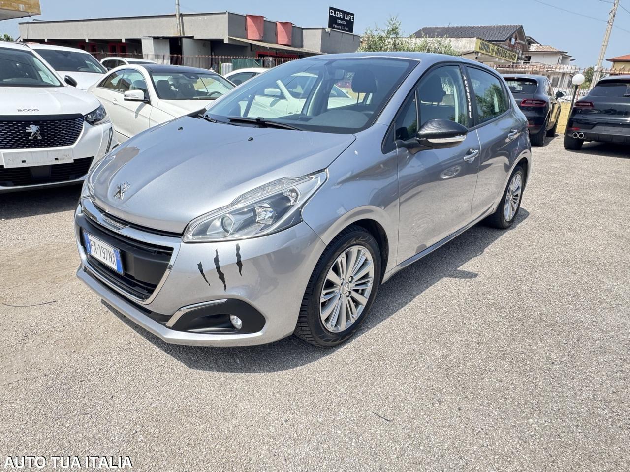 PEUGEOT 2008 1.2 BENZINA ADATTA NEOPATENTATI