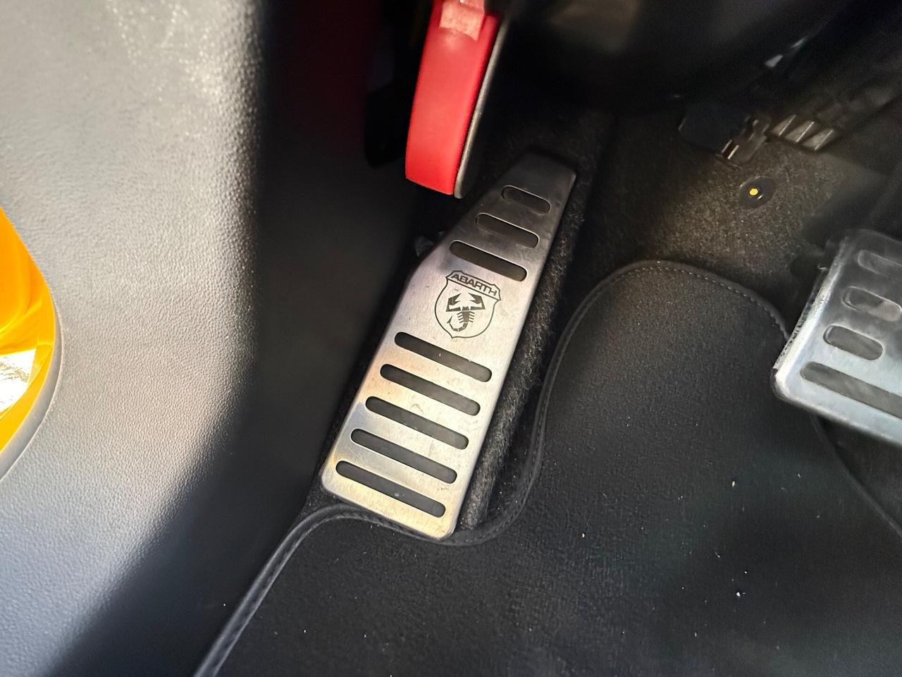 Abarth 595 -2017 1.4 Turbo T-Jet 145 CV