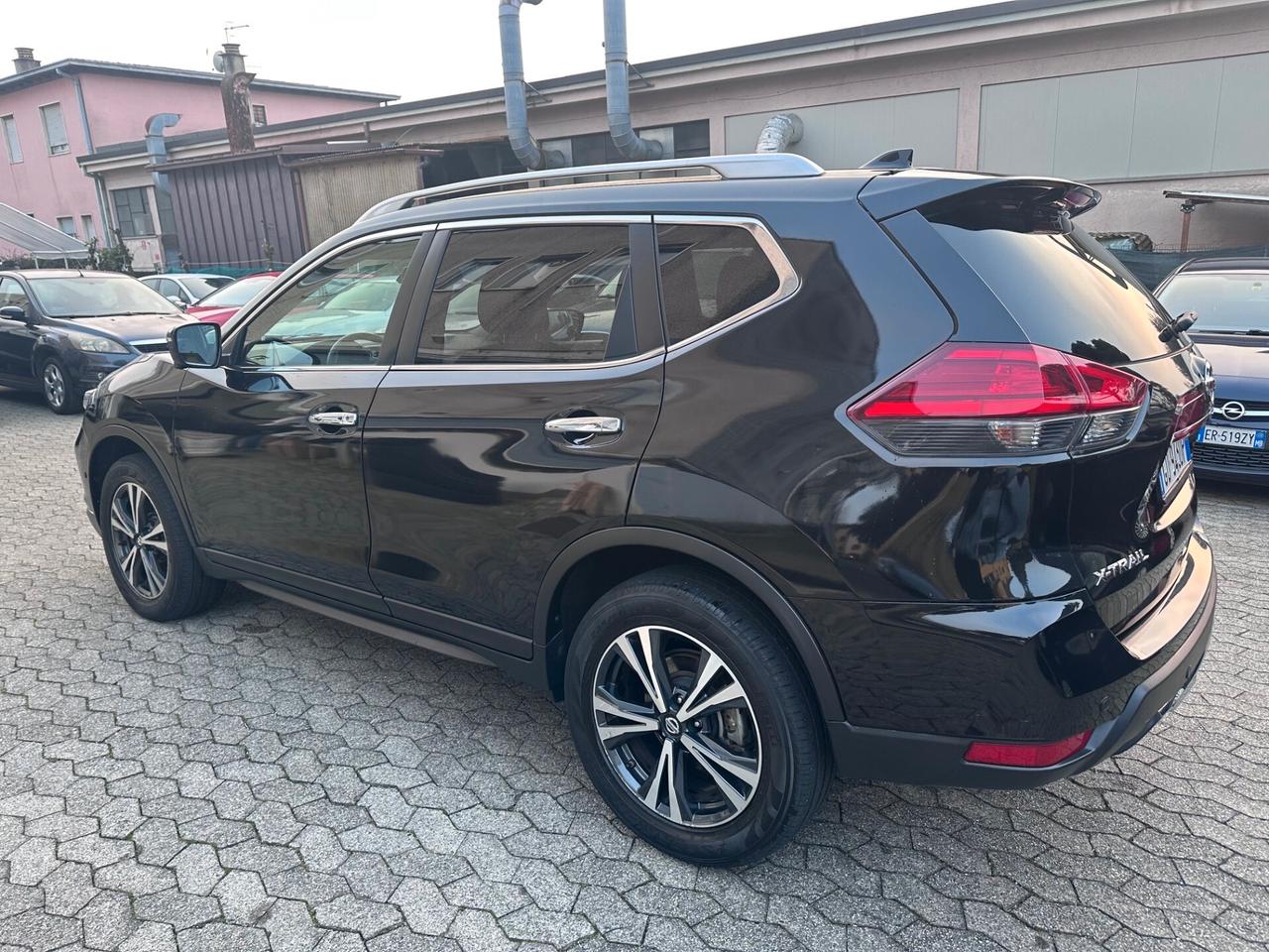 Nissan X-Trail dCi 150 2WD N-Connecta