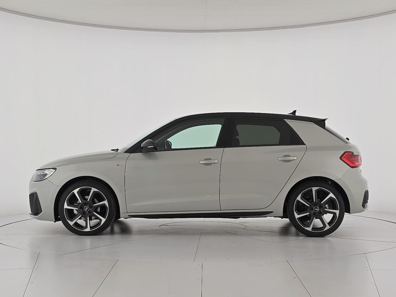 Audi A1 sportback 30 1.0 tfsi identity black 116cv s-tronic