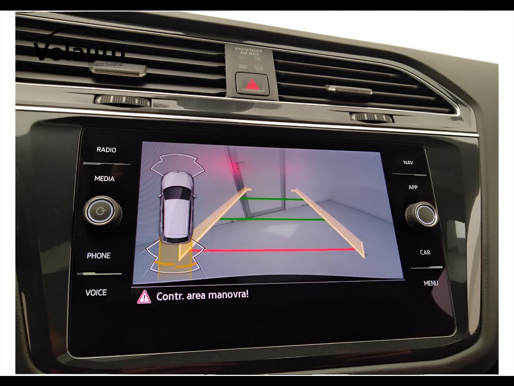 VOLKSWAGEN Tiguan II 2021 - Tiguan 2.0 tsi R-Line 4motion 190cv dsg