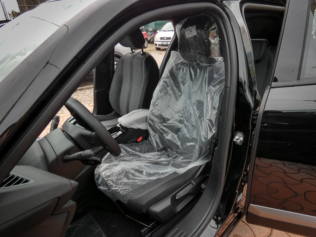 Peugeot 2008 PureTech 100 S&S Allure - KM 0