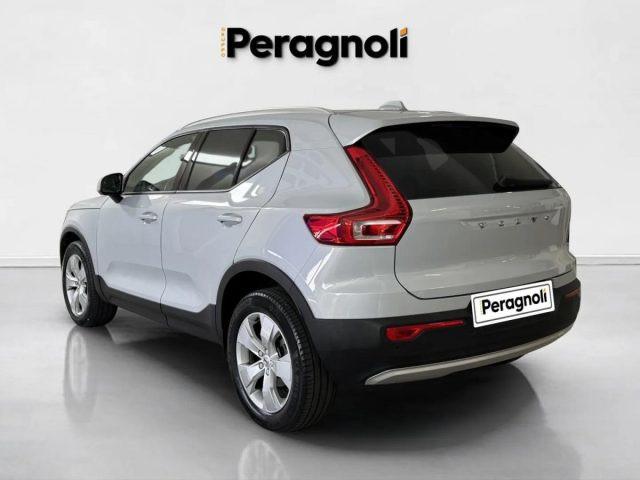 VOLVO XC40 D3 MOMENTUM MANUALE