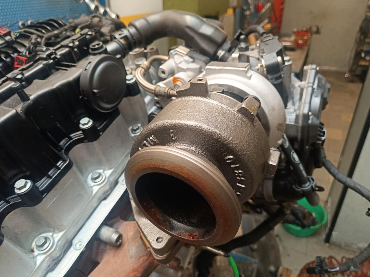 Jaguar F Pace 2.0d Prestige 2017, MOTORE NUOVO