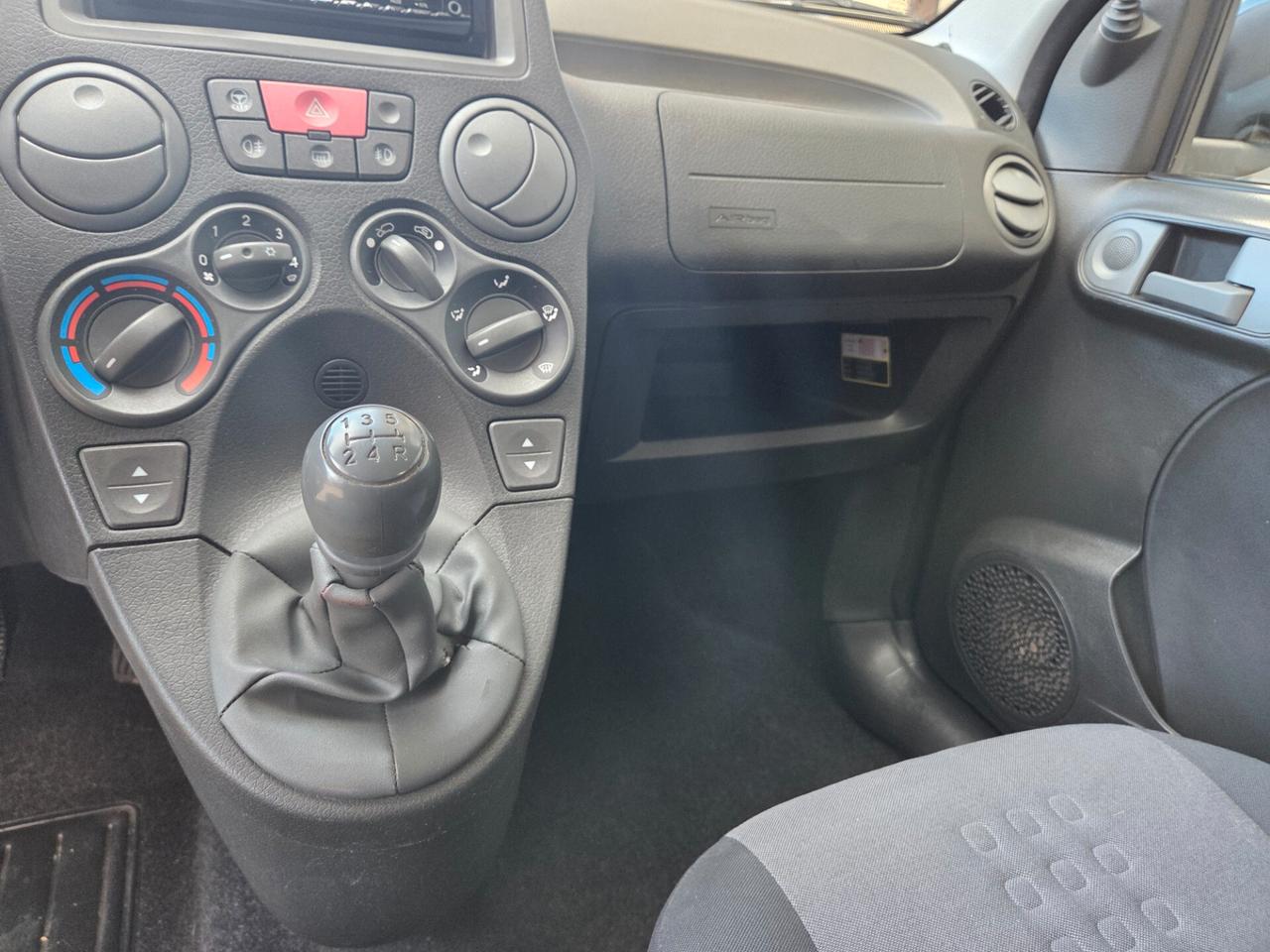FIAT PANDA ANNO 2012 1.2 BENZINA 70 CV KM CERTIFICATI