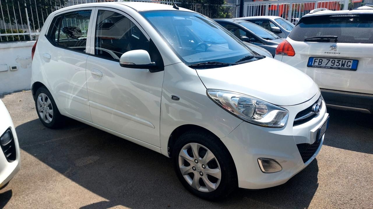 Hyundai i10 1.1 12V Automatico