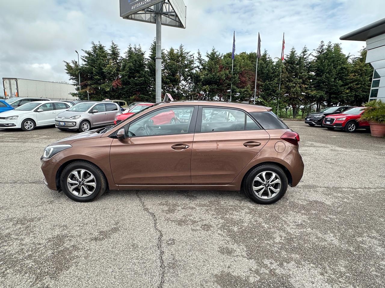 Hyundai i20 1.2 5 porte Econext Connectline - 2019