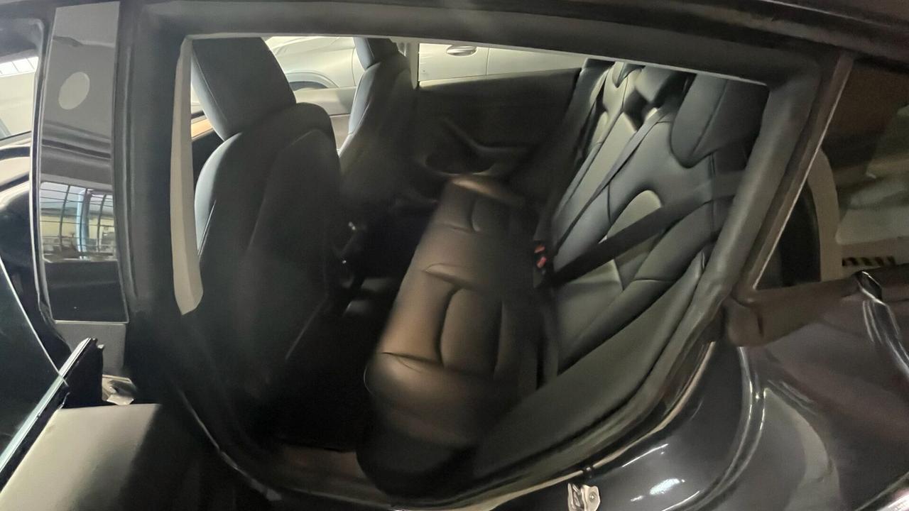 Tesla Model 3 RWD