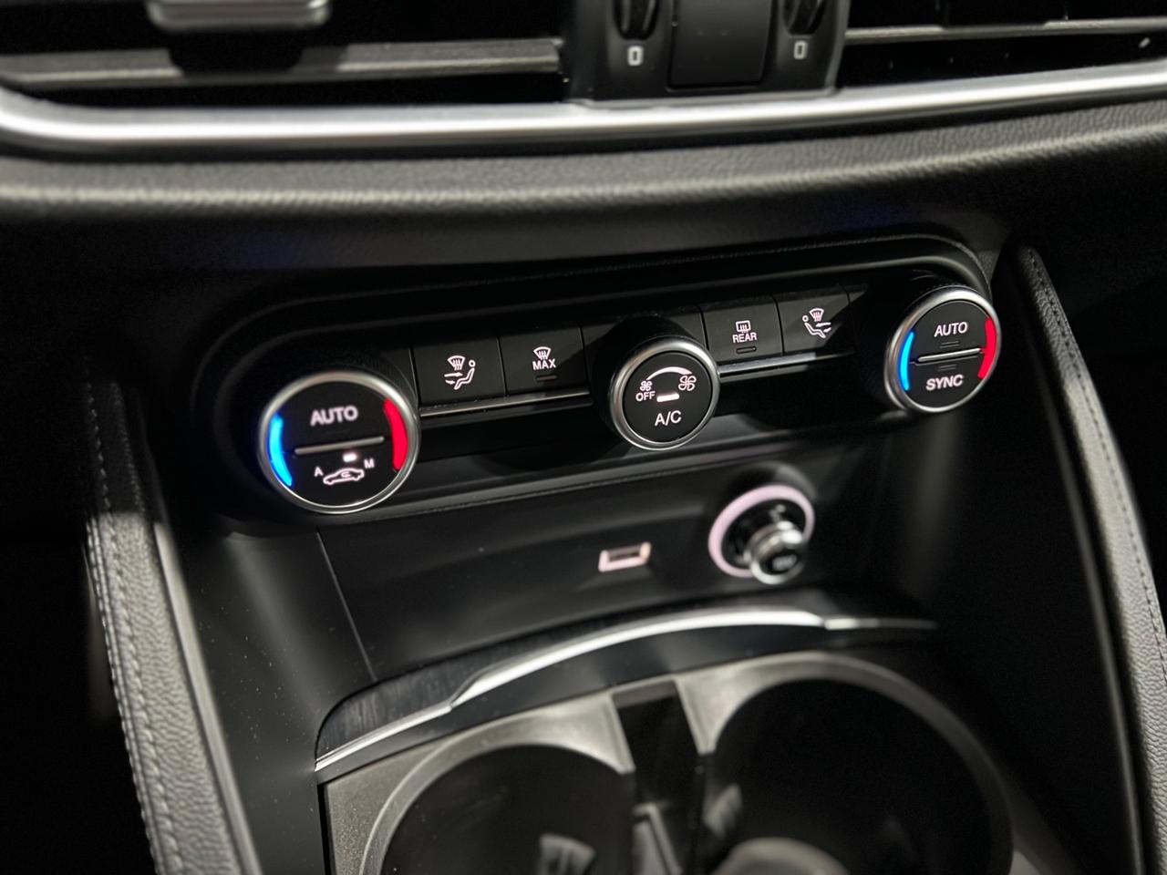 Alfa Romeo Stelvio 2.2 AT8 SPRINT Q4 210 cv