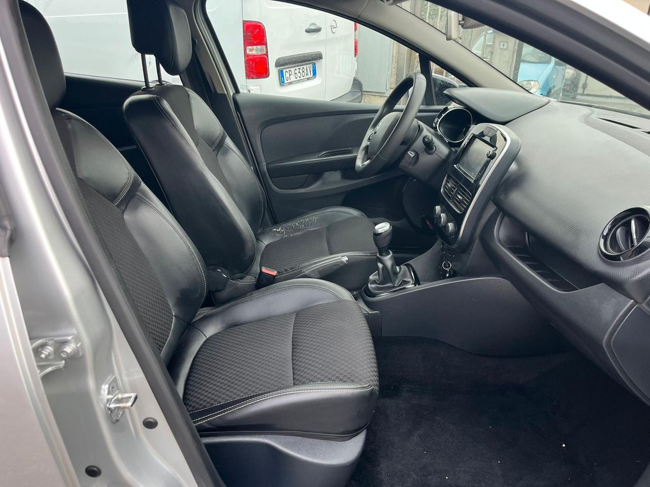 Renault Clio dCi 8V 75 CV 5 porte Moschino Life