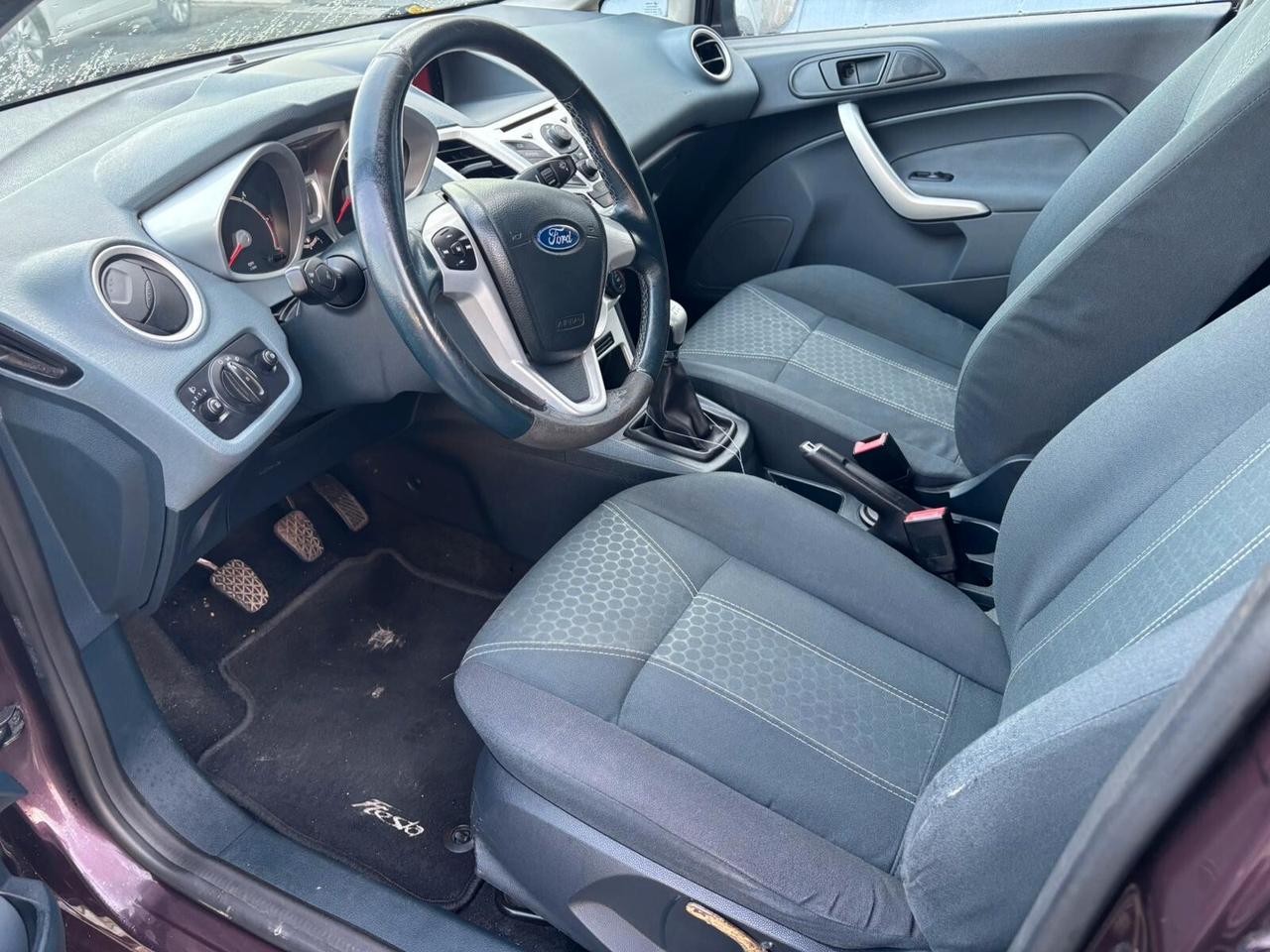 Ford Fiesta 1.4 TDCi 5p. Titanium