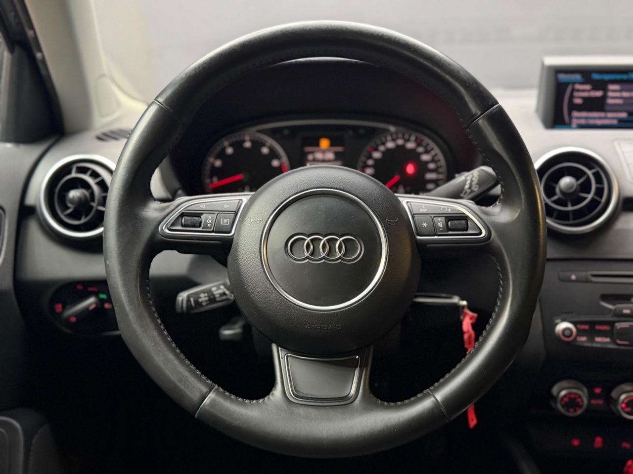 Audi A1 1.4 TFSI Sportback 122cv | AUTOMATICA| NAVI