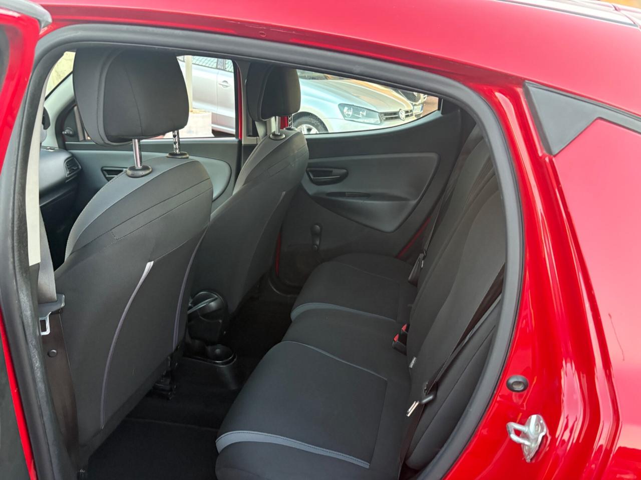 Lancia Ypsilon 1.3 MJT 16V 95 CV 5 porte S&S Elefantino