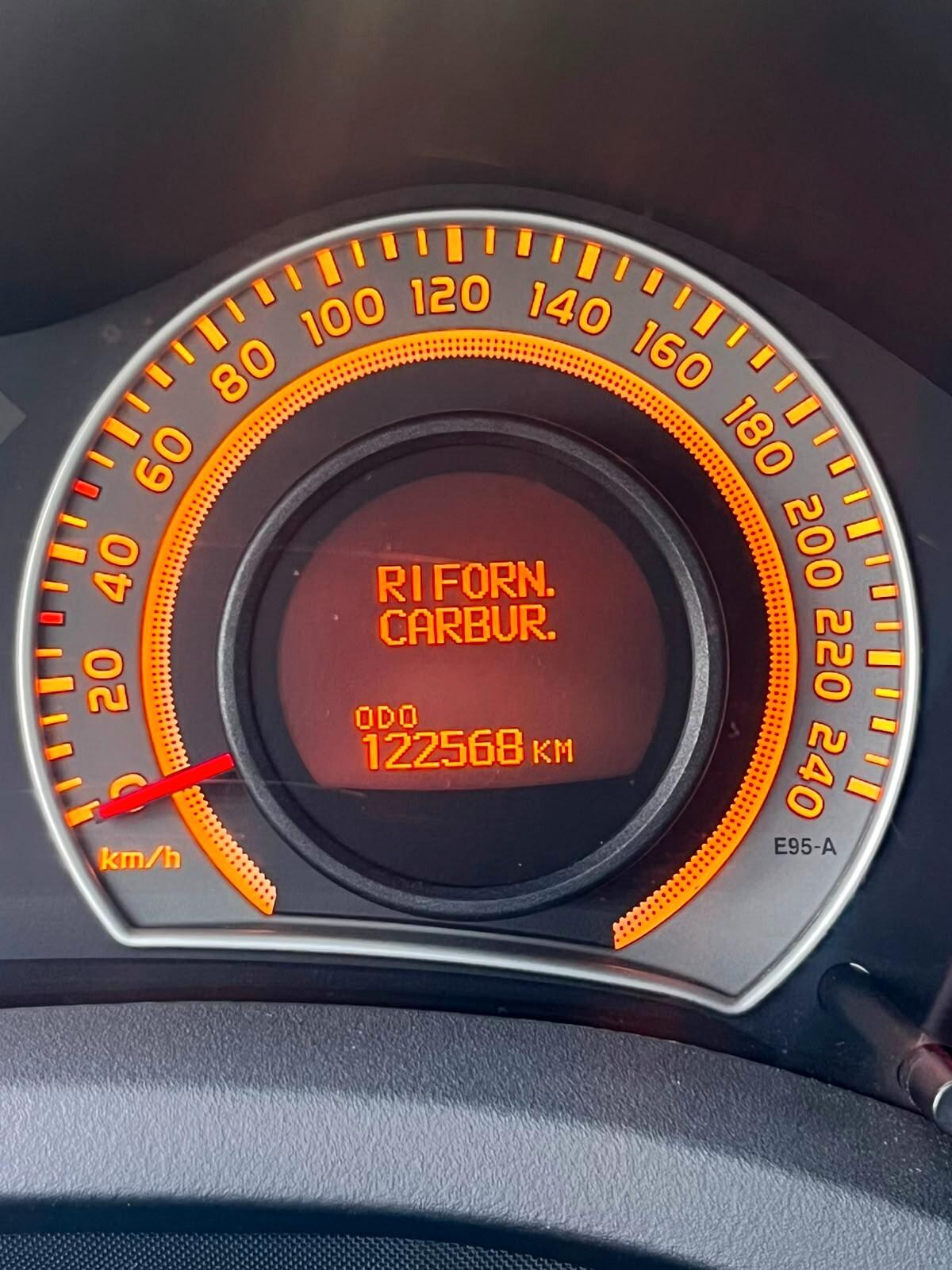 Toyota Auris 1.4 benzina